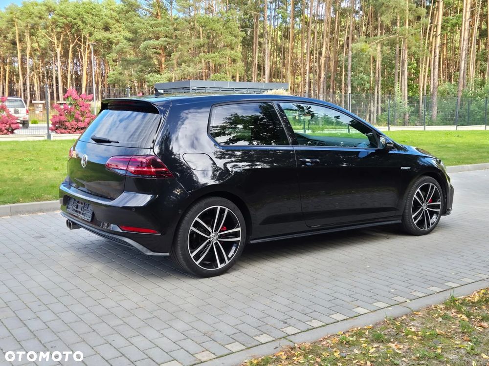 Volkswagen Golf GTD BlueMotion Technology - 24
