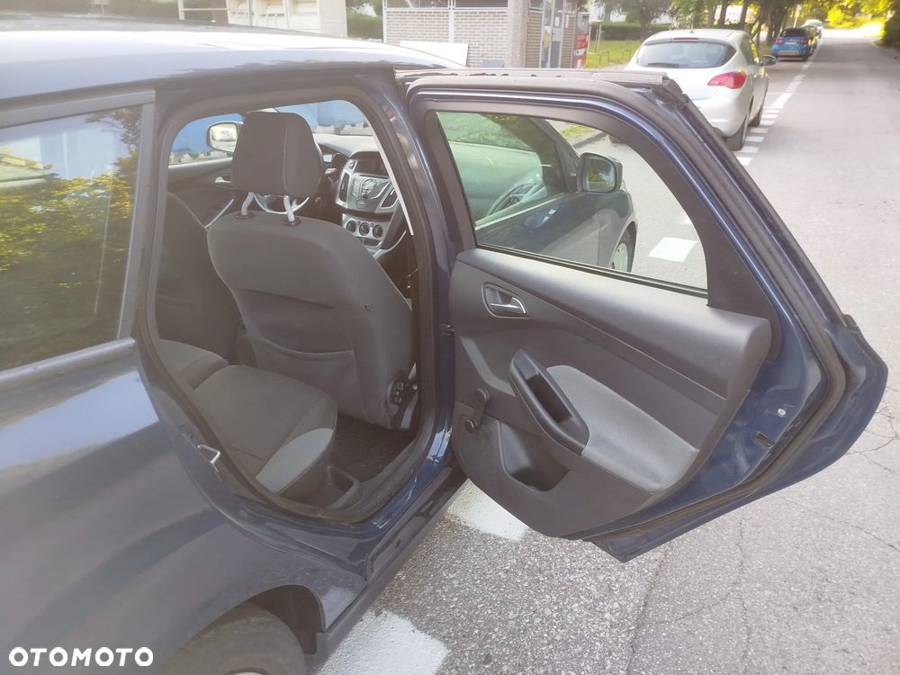 Ford Focus 1.6 TDCi Ambiente - 3