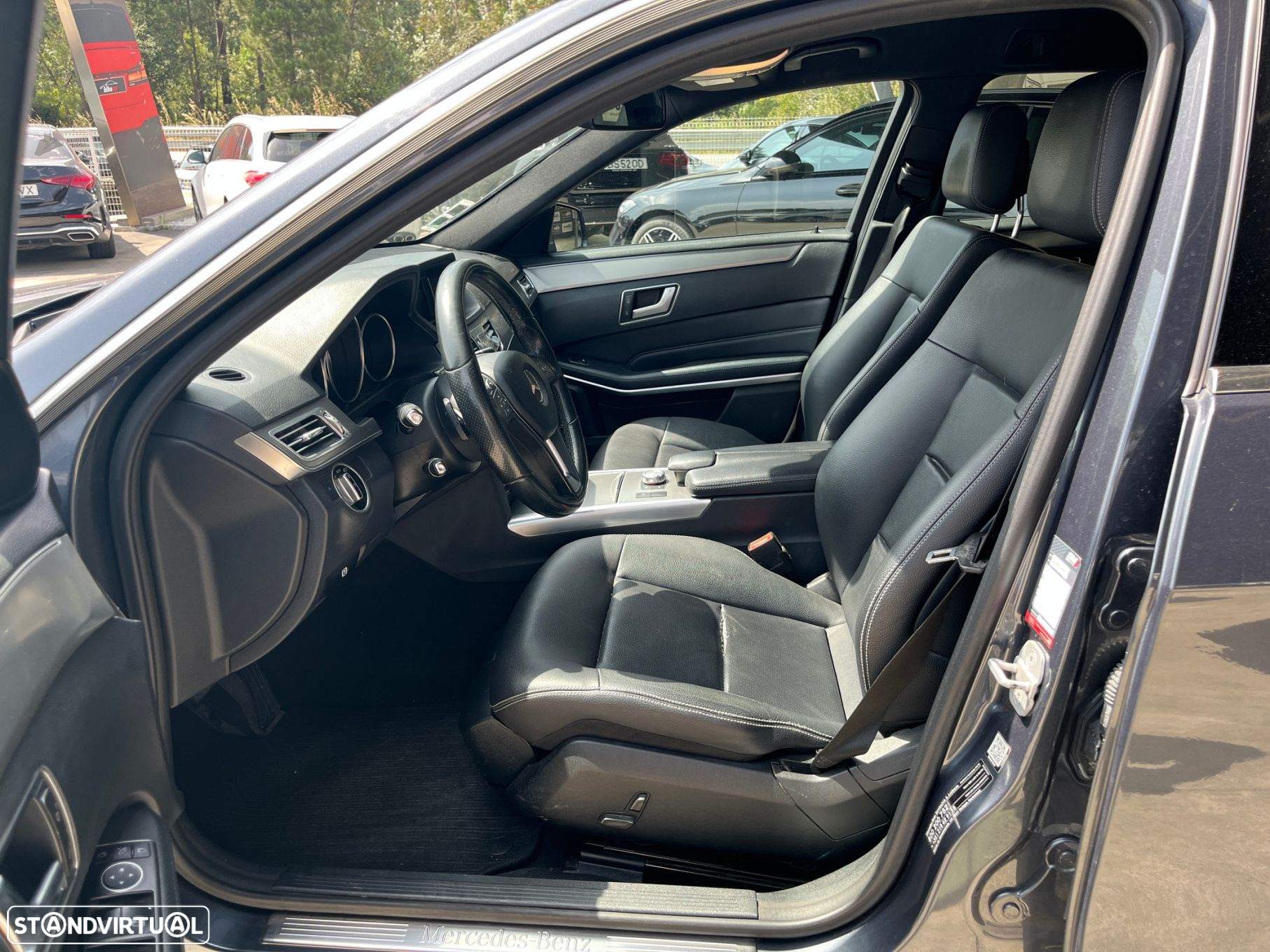 Mercedes-Benz E 300 Bluetec Hybrid Avantgarde - 15