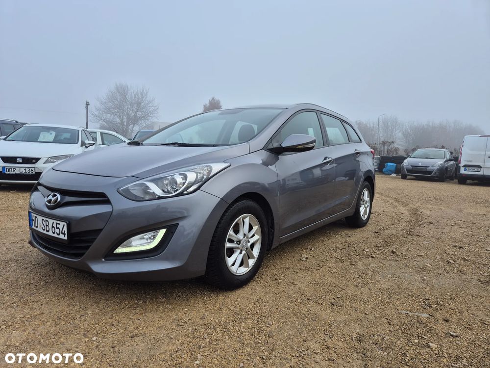 Hyundai i30 blue Kombi 1.6 CRDi Style