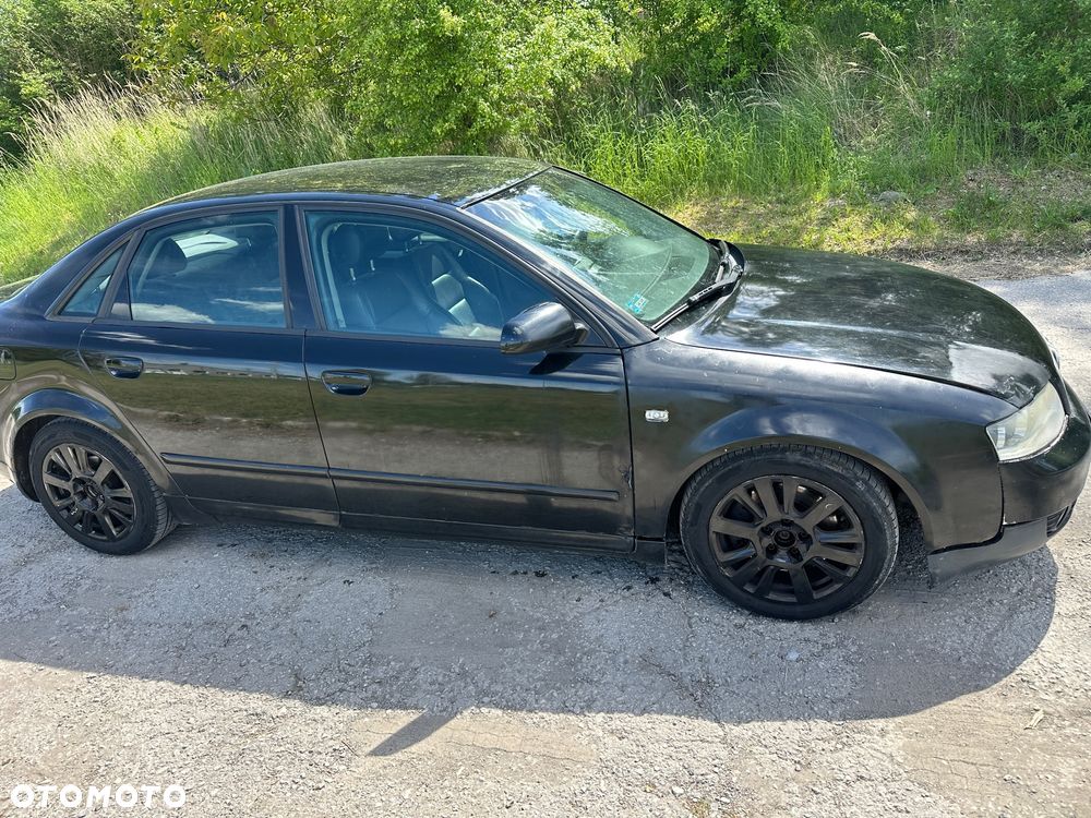 Audi A4 Limousine - 3