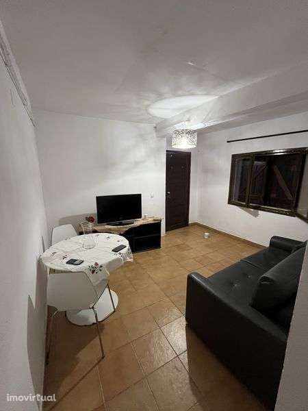 T1 mobilado em Carenque - Grande imagem: 3/8