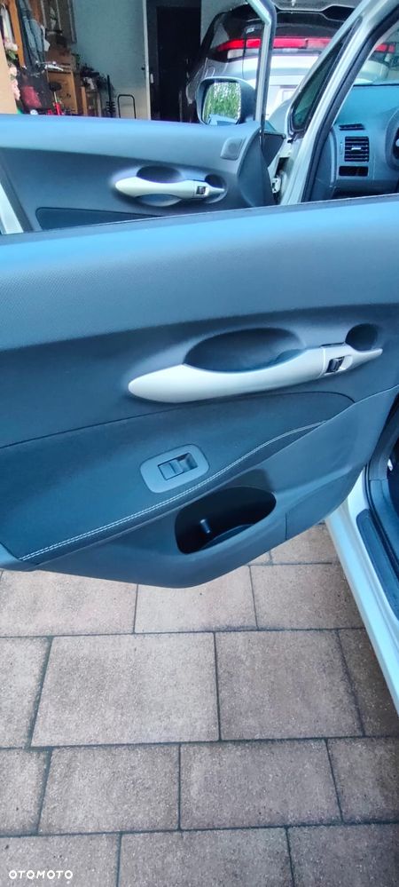 Toyota Auris 1.6 Premium MM - 4