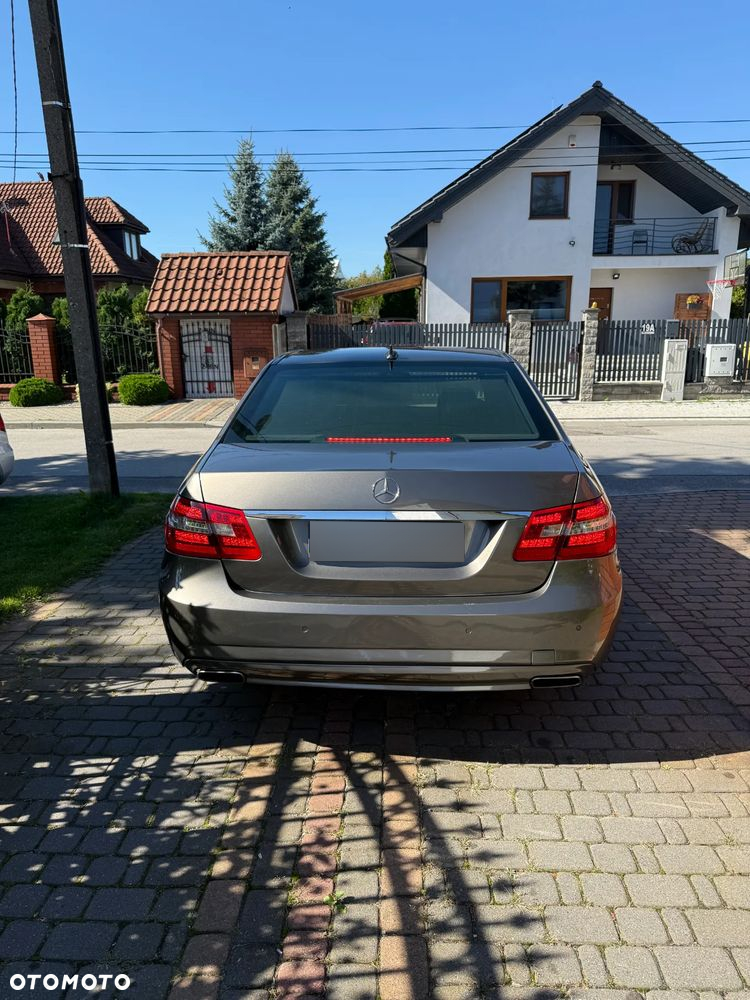 Mercedes-Benz Klasa E 350 CDI BlueEff Elegance - 26