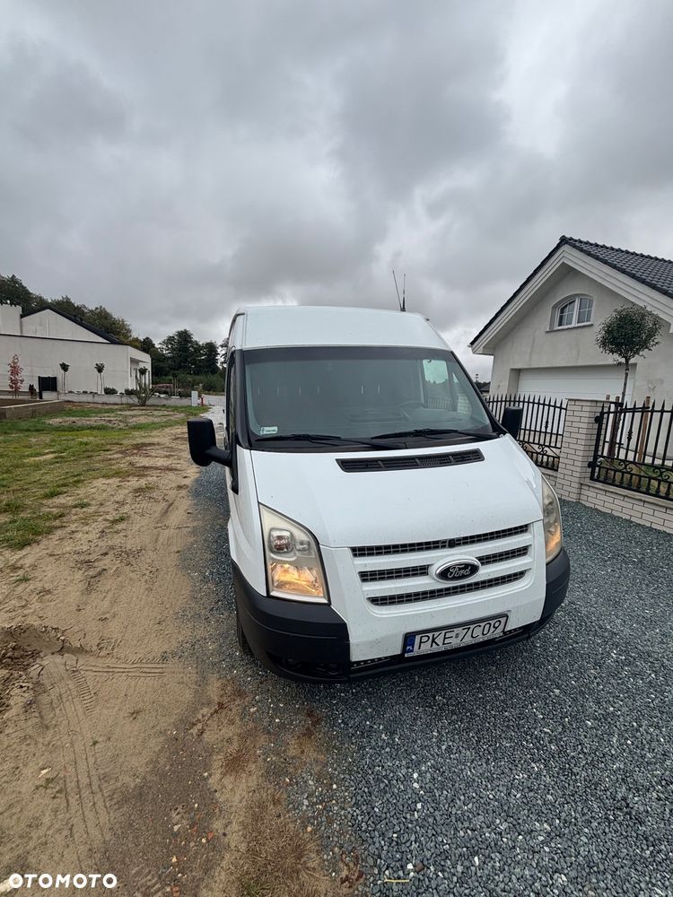 Ford Transit - 1