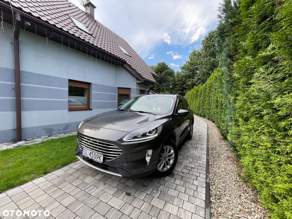 Ford Kuga - 2