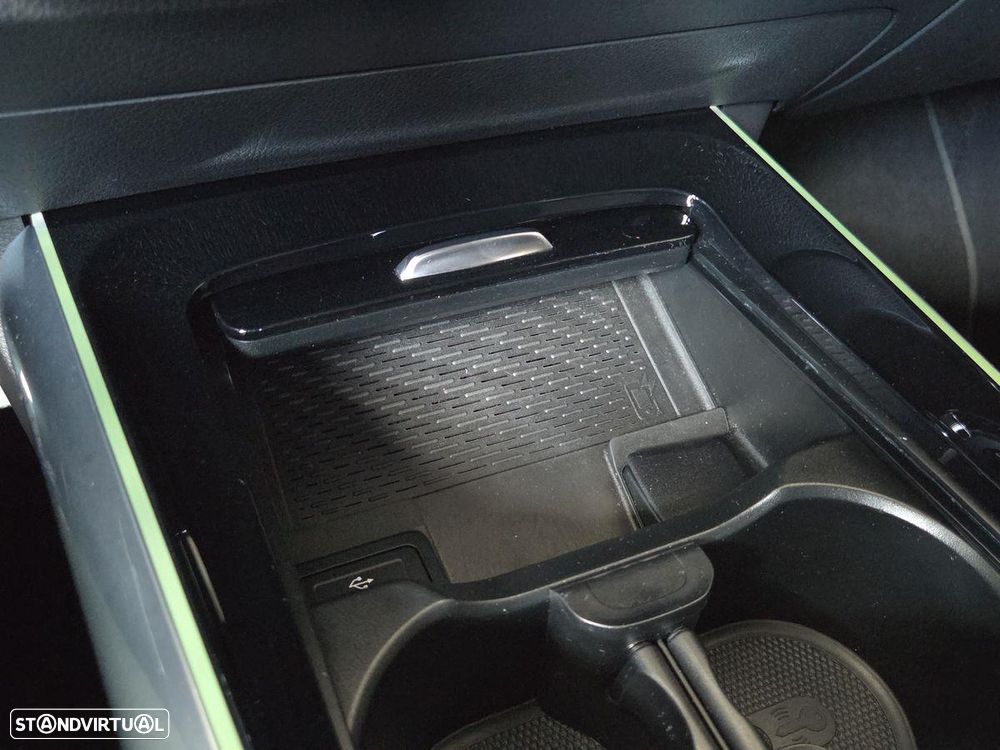 Mercedes-Benz GLA 180 d AMG Line - 22