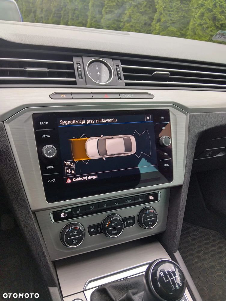 Volkswagen Passat 1.4 TSI BMT Trendline - 7