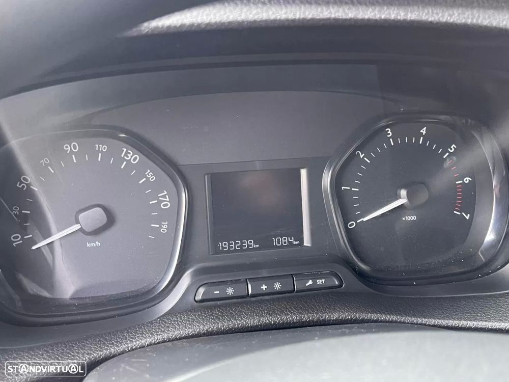 Peugeot Expert 1.5 BlueHDi L2H1 Semi-Vidrado - 4