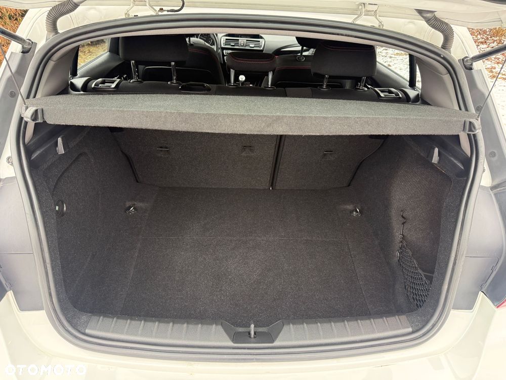 BMW Seria 1 114d Sport Line - 23