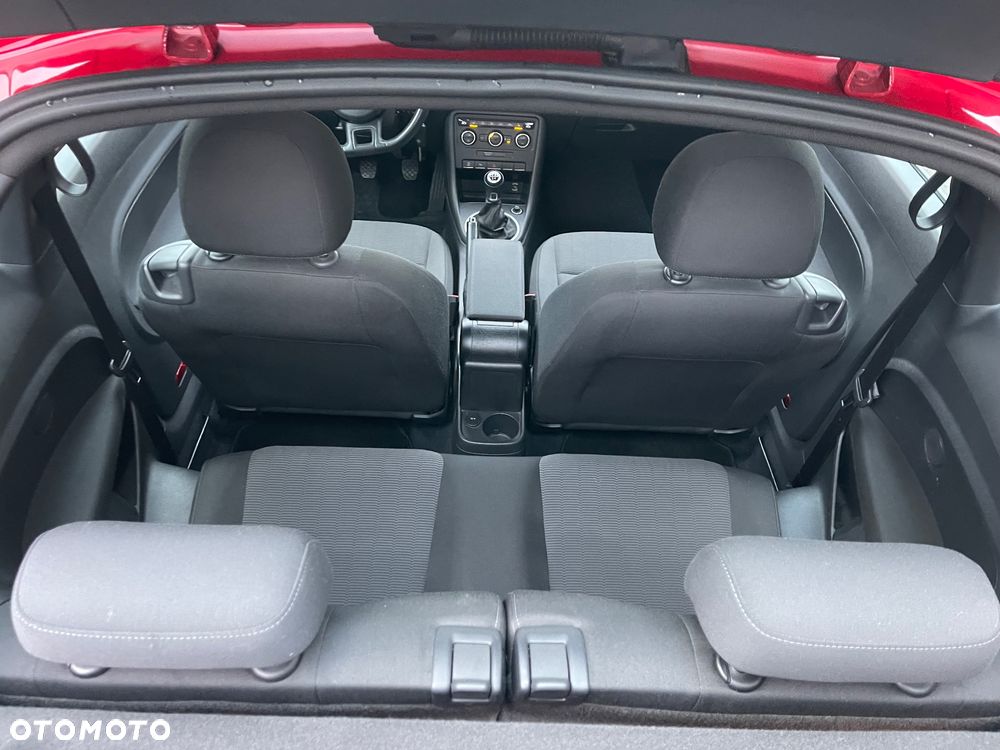Volkswagen Beetle 1.6 TDI DPF Blue Motion Technologie Design - 24