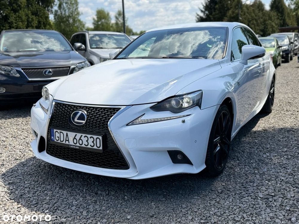 Lexus IS - 5