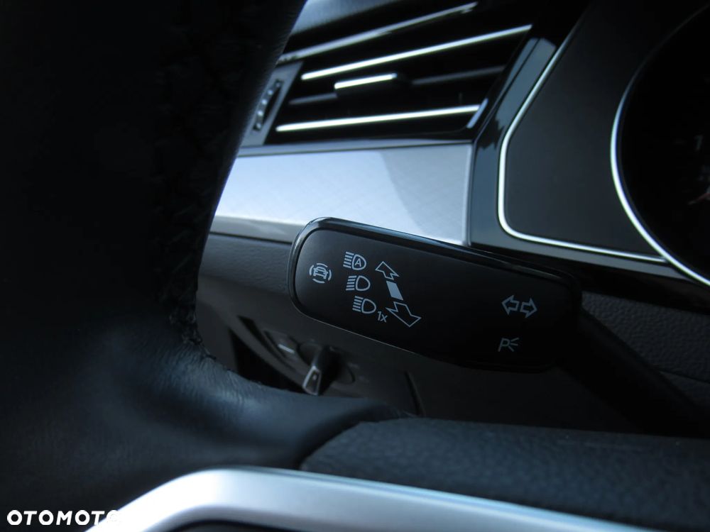 Volkswagen Passat 1.5 TSI EVO Business - 14