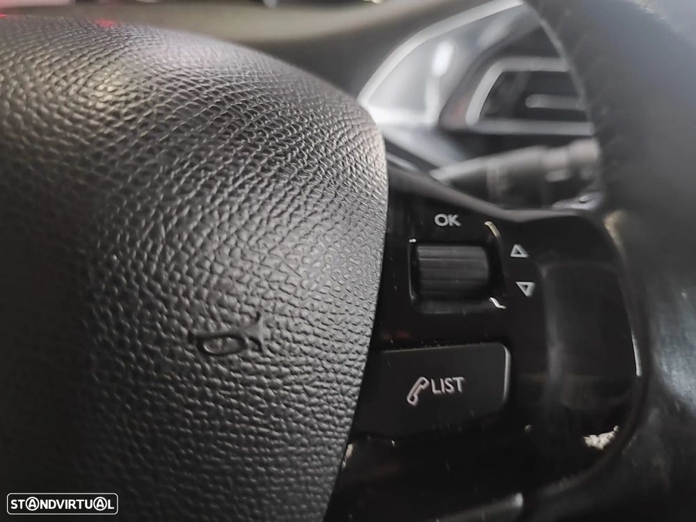 Peugeot 308 1.6 e-HDi Active CVM6 - 27