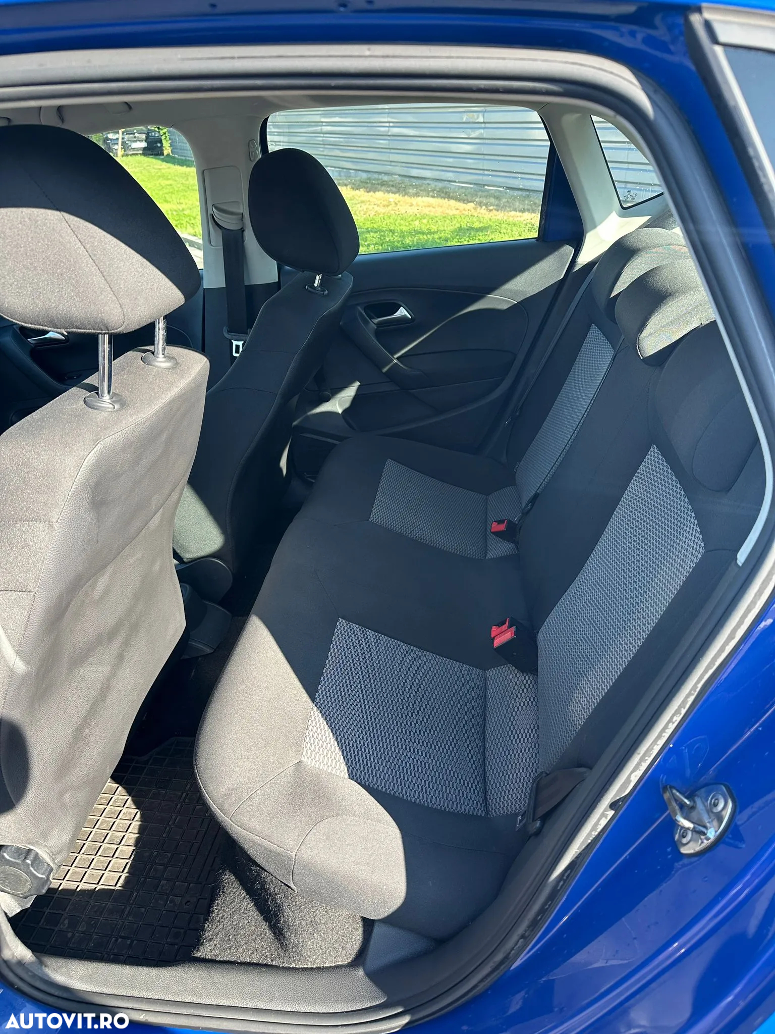 Volkswagen Polo - 11