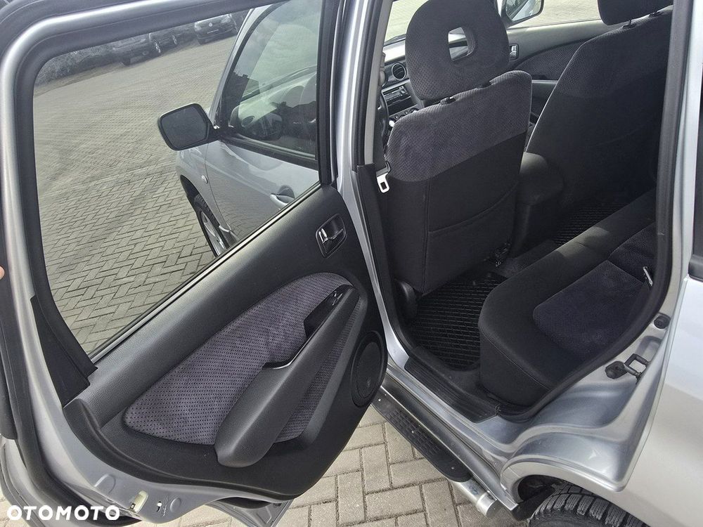 Mitsubishi Outlander - 18