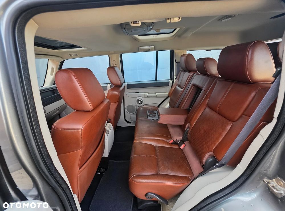 Jeep Commander 5.7 V8 Overland - 15