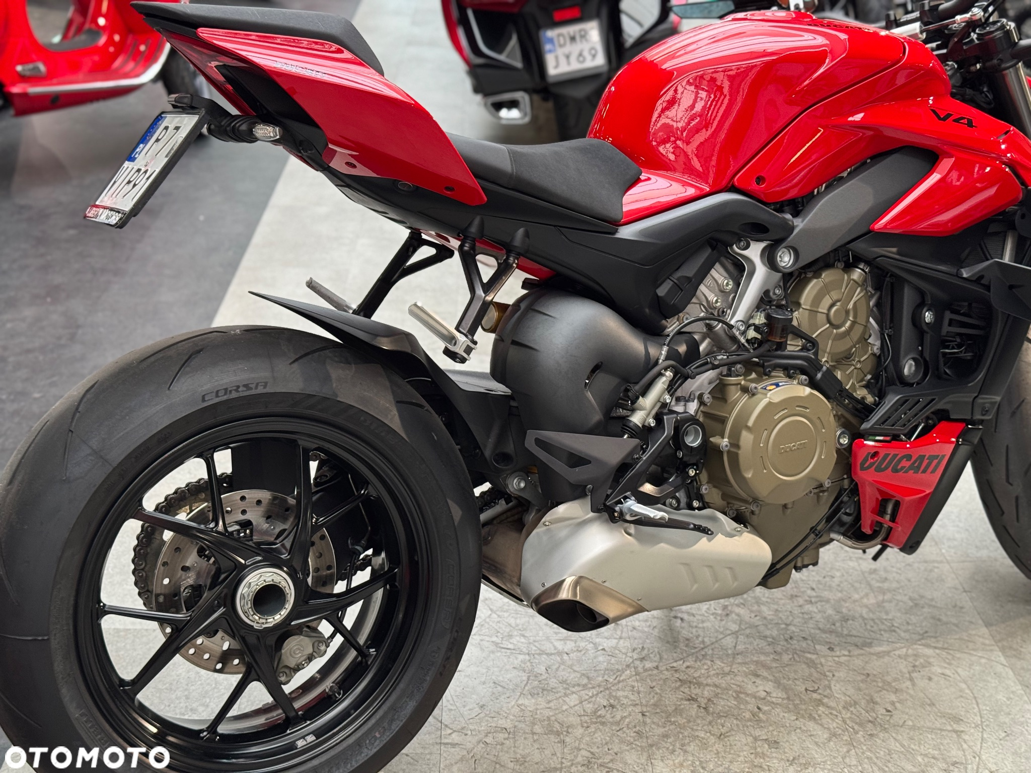 Ducati Streetfighter V4 - 11