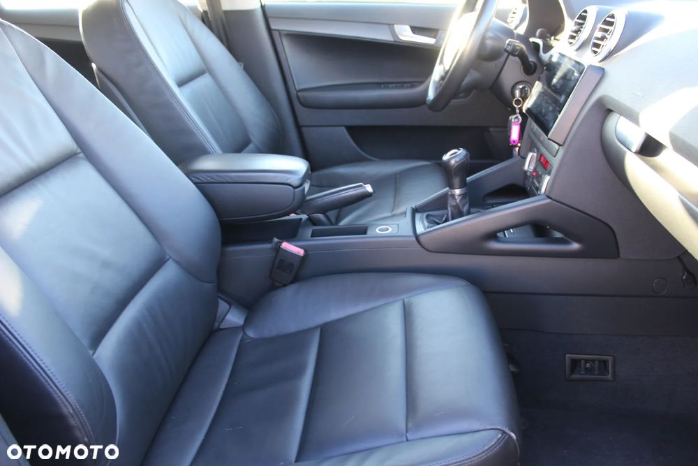 Audi A3 Sportback - 7