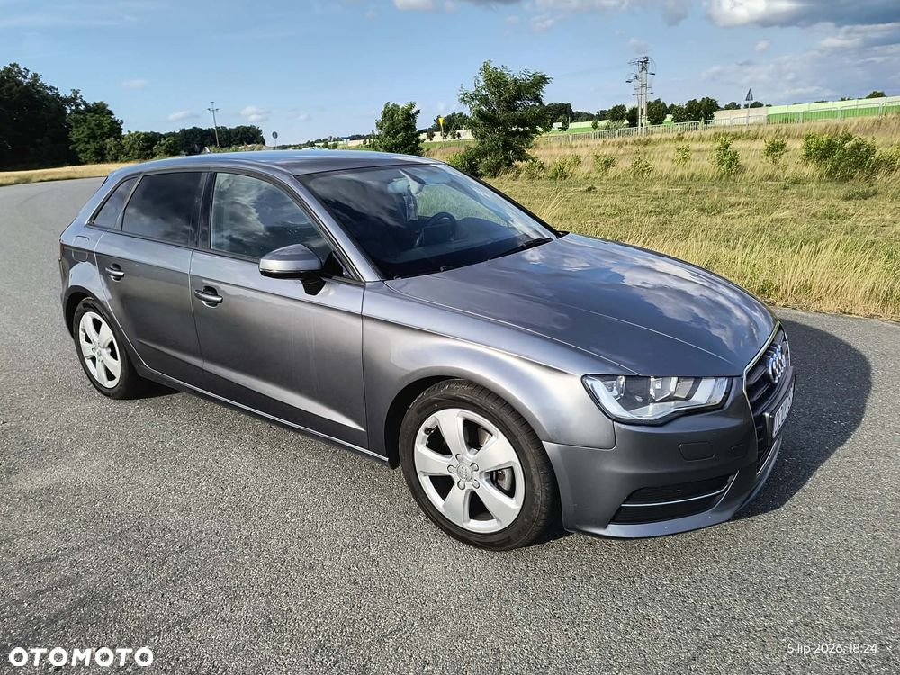 Audi A3 Sportback 1.6 TDI Ambiente - 1