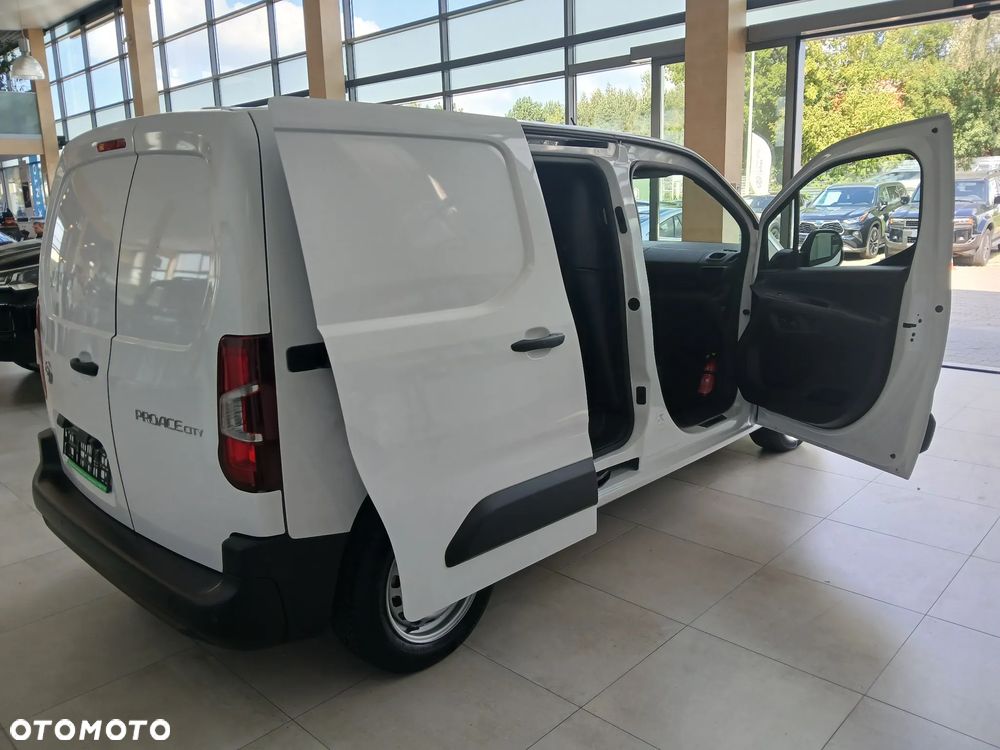 Toyota PROACE CITY LONG VAN z zabudową izotermiczną - 13