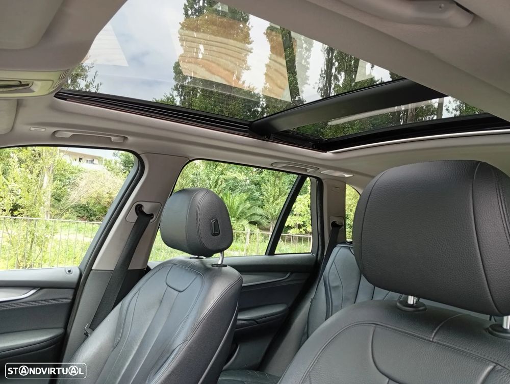 BMW X5 25 d sDrive Comfort 7L - 7