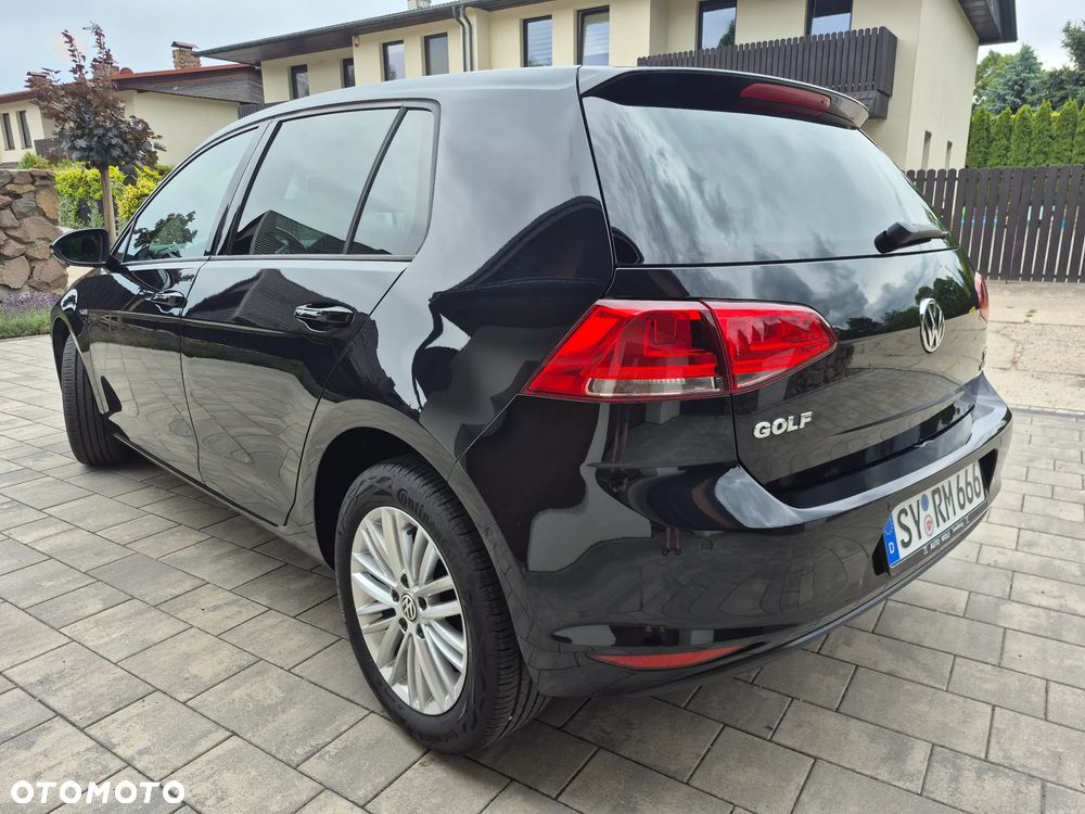Volkswagen Golf - 10