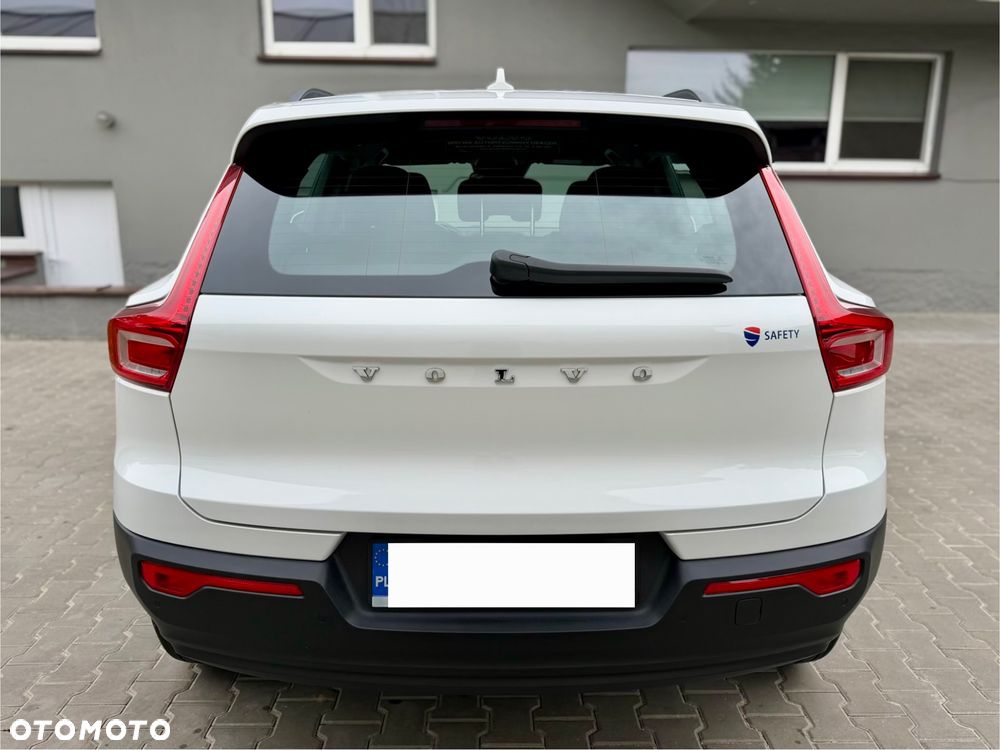 Volvo XC 40 T3 Momentum - 4