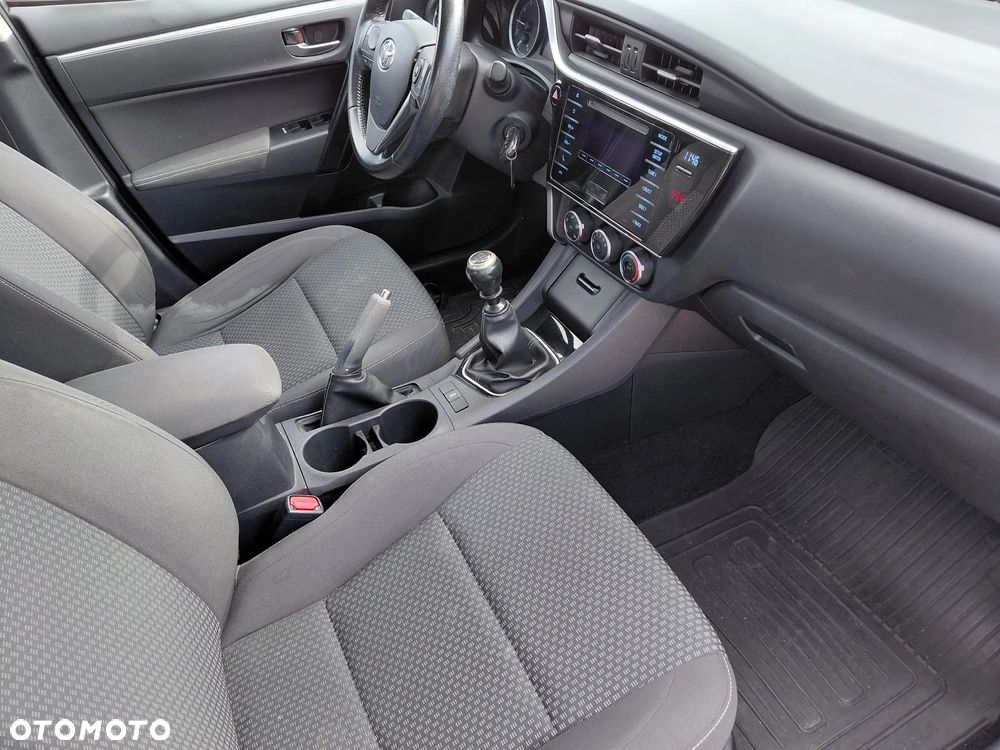 Toyota Corolla 1.6 Comfort - 14