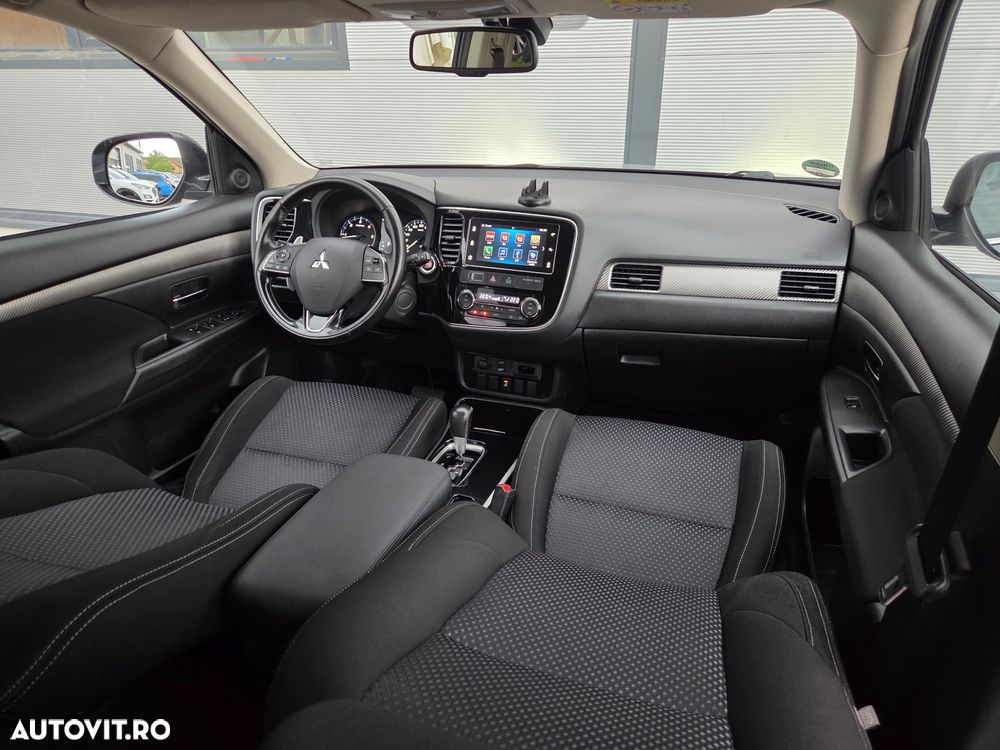 Mitsubishi Outlander 2.2 DI-D 4WD Automatik Edition 100+ - 14