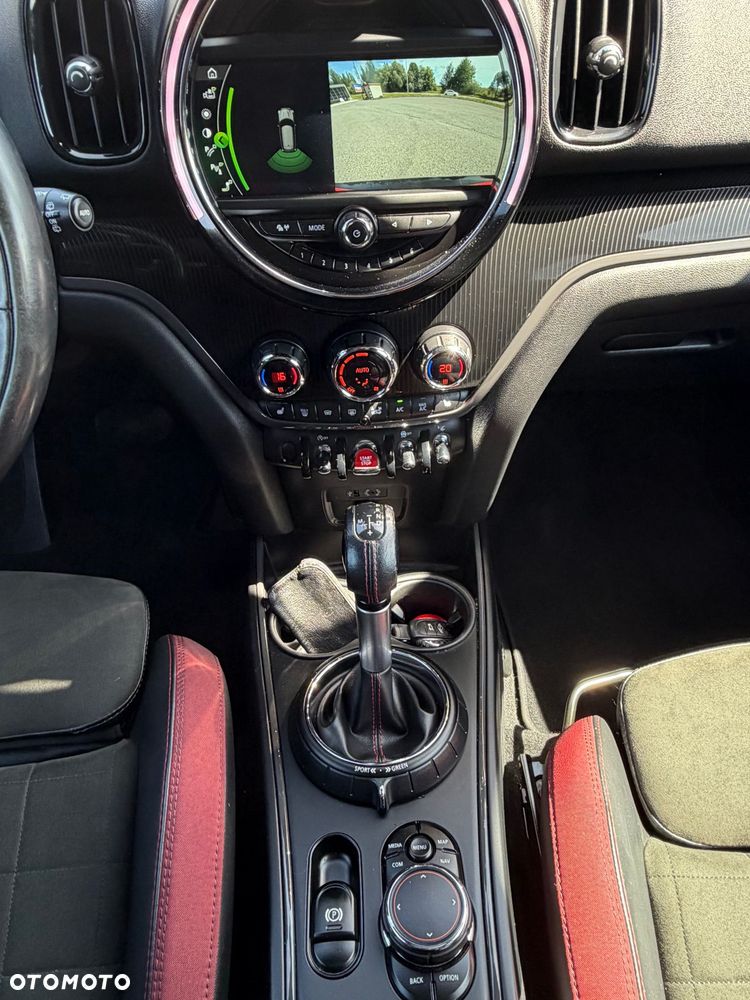 MINI Countryman Cooper SD ALL4 Untamed Edition - 37
