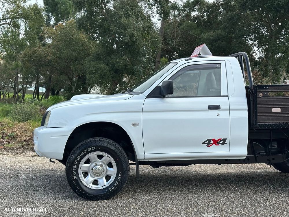 Mitsubishi L200 2.5 TD Club 3L CM - 2