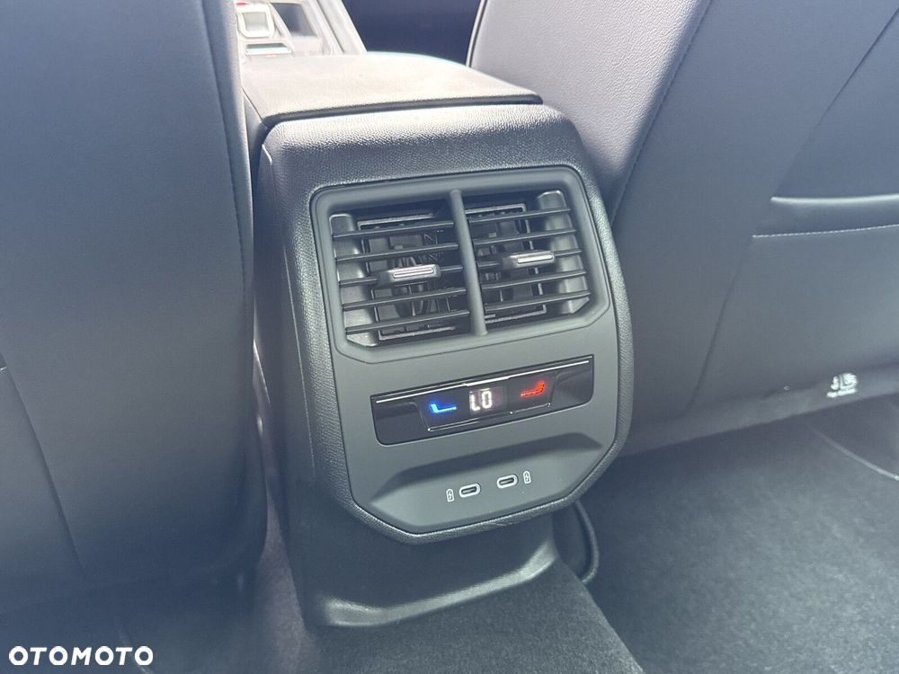 Seat Leon 1.5 eTSI FR DSG - 23