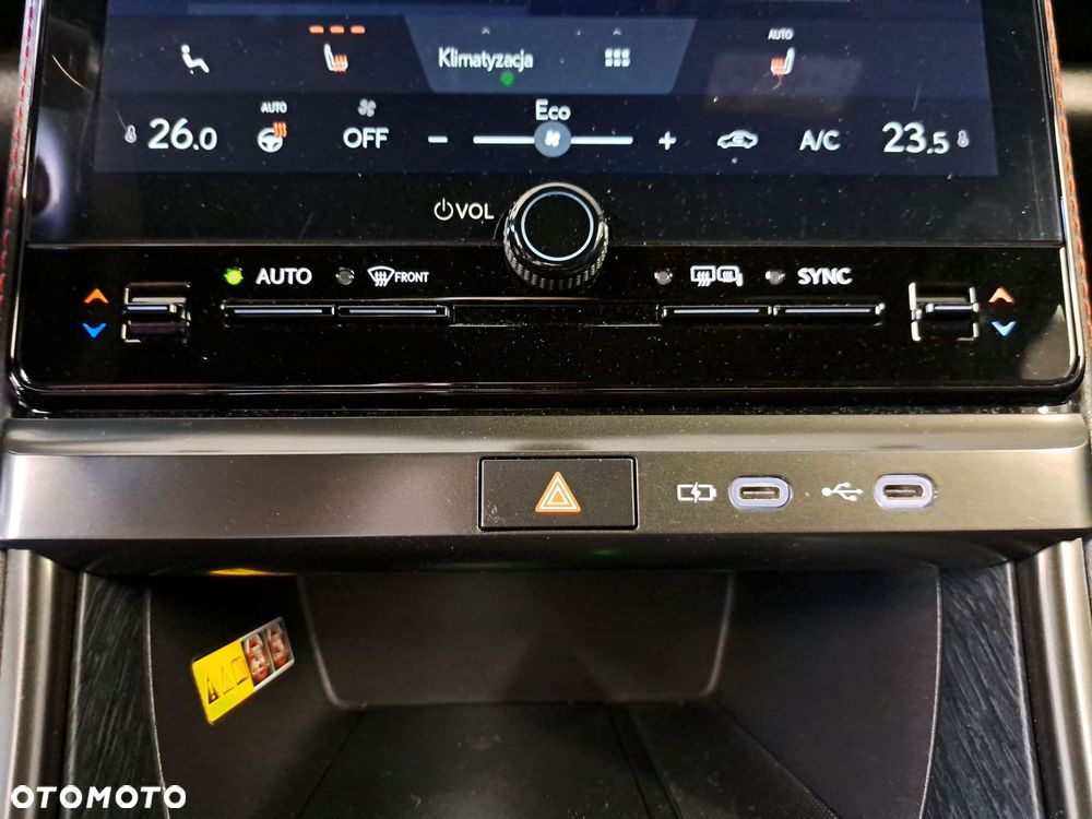 Lexus LBX 1.5 Hybrid Emotion - 25