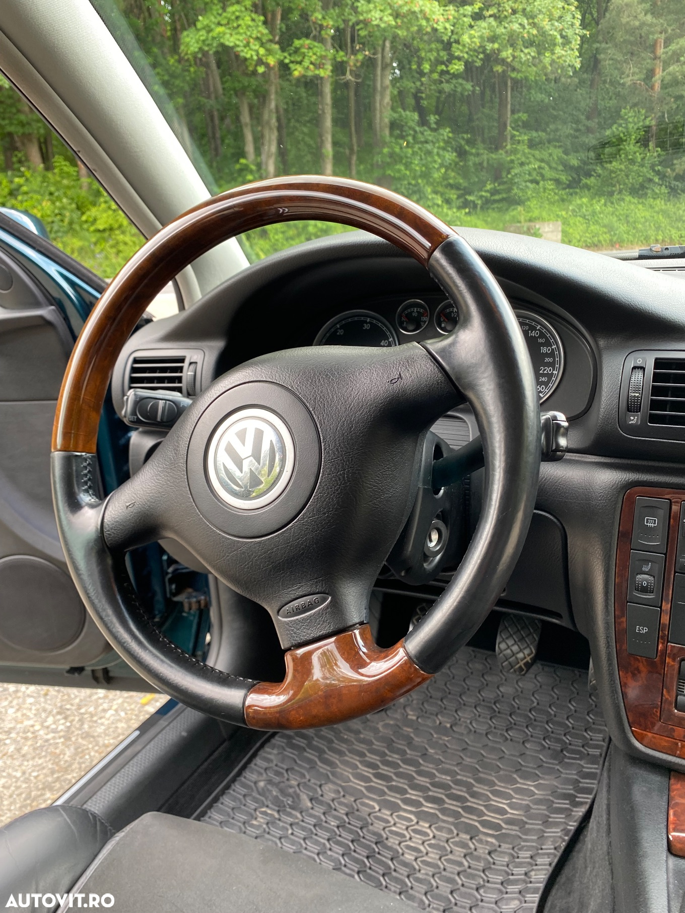 Volkswagen Passat Variant 1.9 TDI Highline - 27