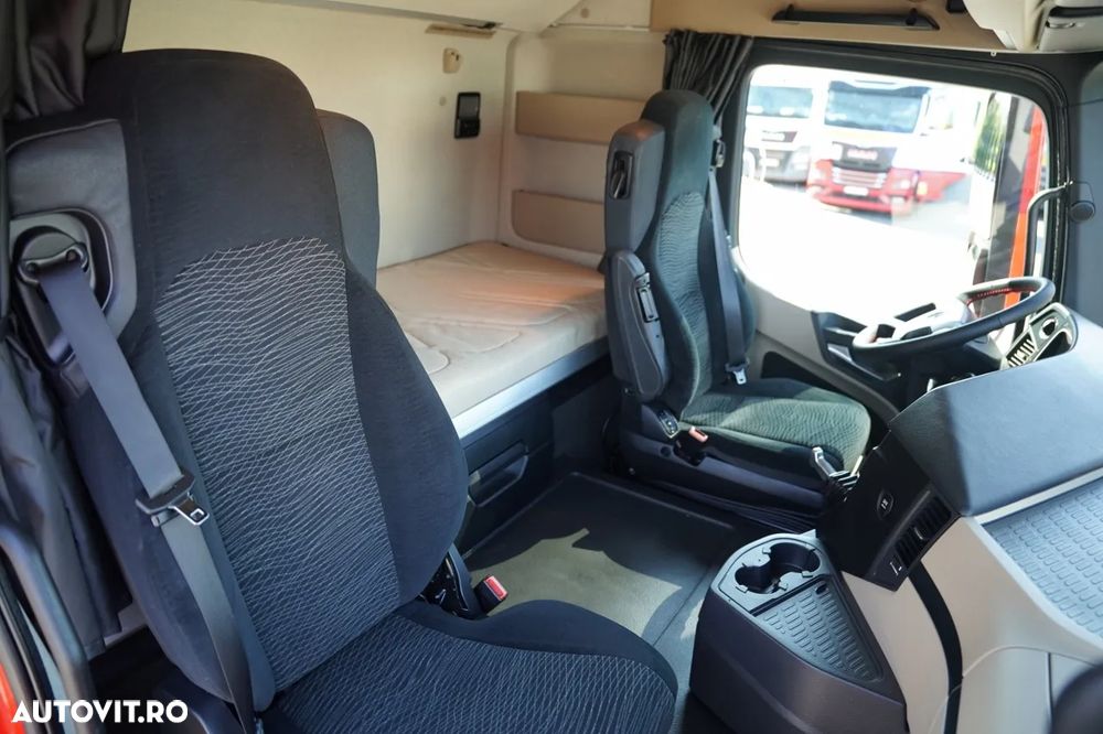 Mercedes-Benz ACTROS 1833 / CORTINĂ - 8,5 M / 4x2 / STREAM SPACE / LIFT DHOLLANDIA - 36