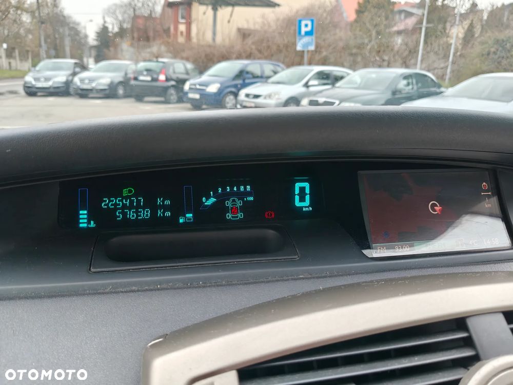 Renault Scenic 1.9 dCi Expression - 21