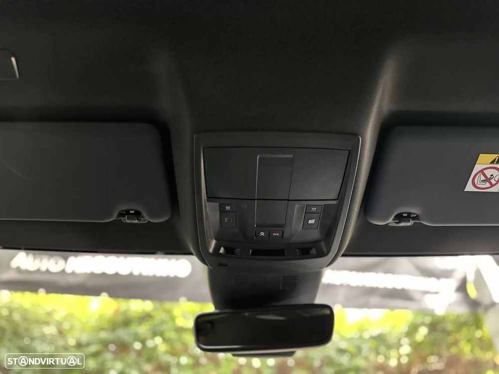 Peugeot 3008 1.2 Hybrid Allure e-DCS6 - 19