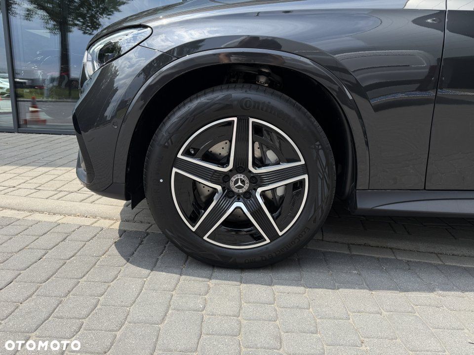 Mercedes-Benz GLC - 7