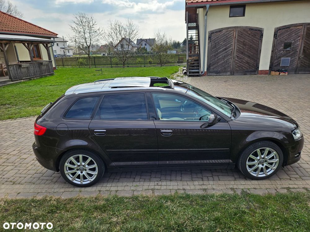 Audi A3 Sportback 2.0 TDI quattro Ambiente - 8