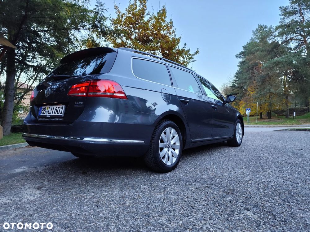 Volkswagen Passat 2.0 TDI Comfortline - 28