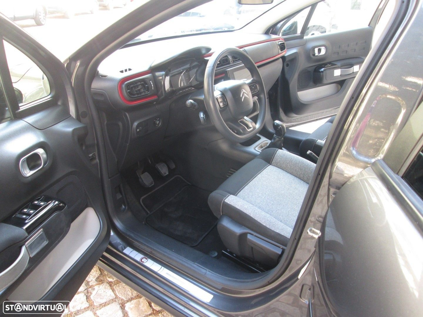 Citroën C3 1.2 PureTech C-Series - 7