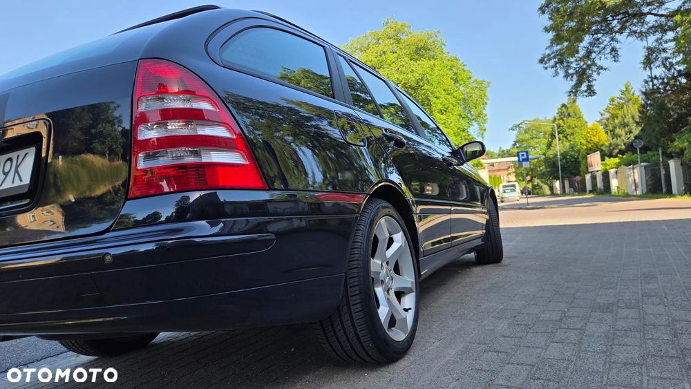 Mercedes-Benz Klasa C 180 Kompressor Avantgarde Sport Edition - 15
