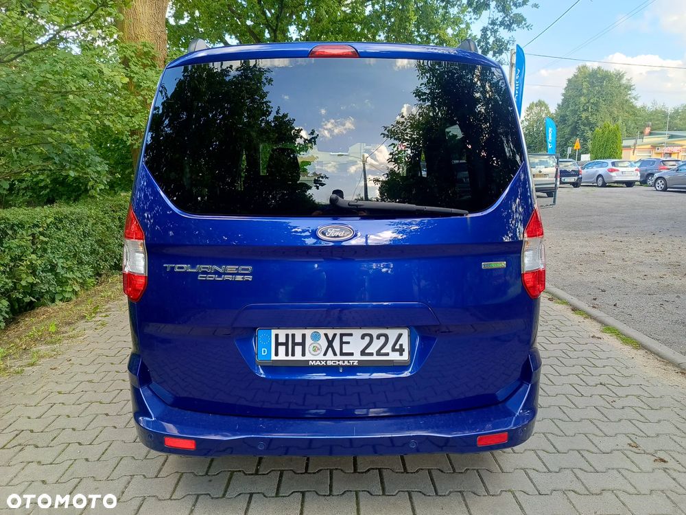 Ford Tourneo Courier 1.0 EcoBoost Titanium - 10