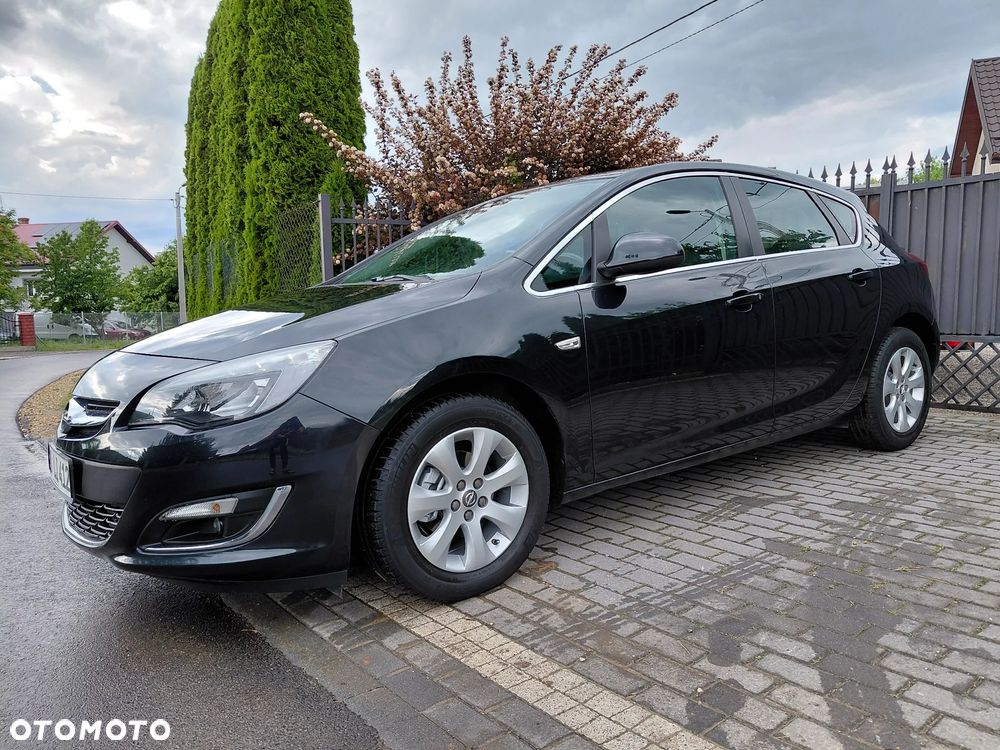 Opel Astra 1.6 Exklusiv - 2