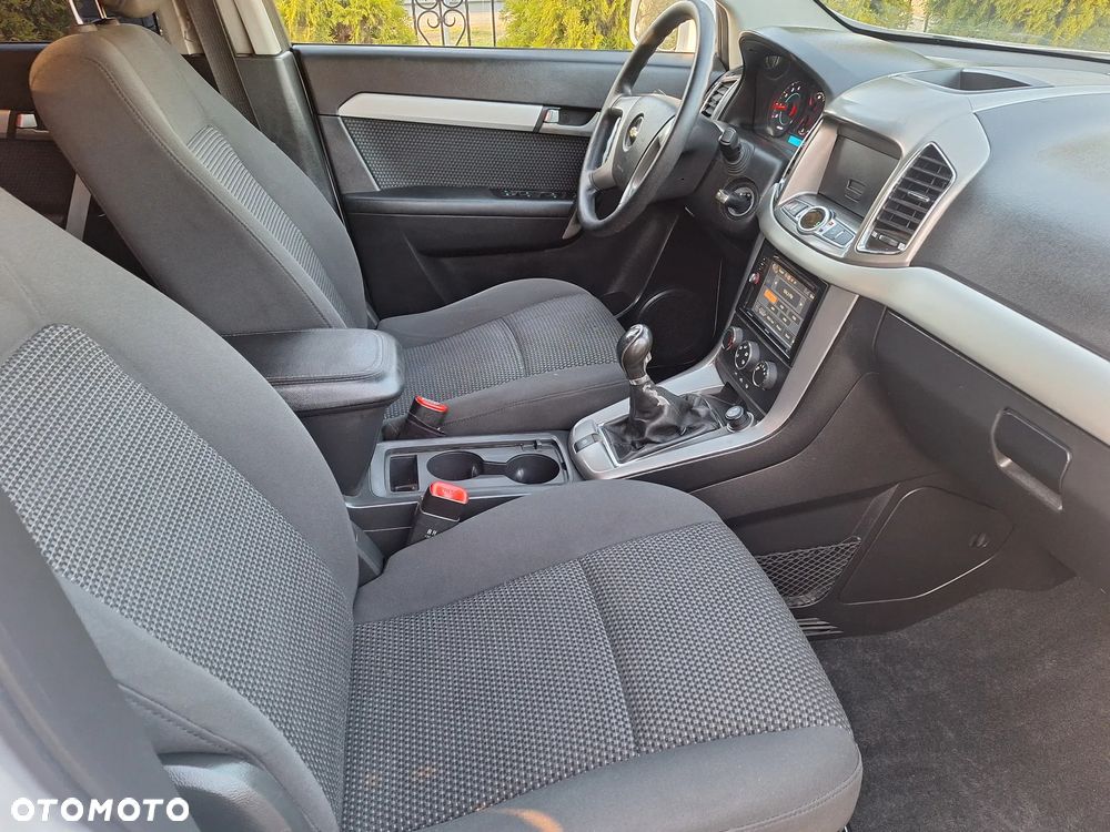 Chevrolet Captiva 2.4 2WD Travel Edition - 14