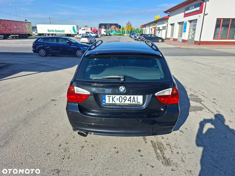 BMW Seria 3 - 36