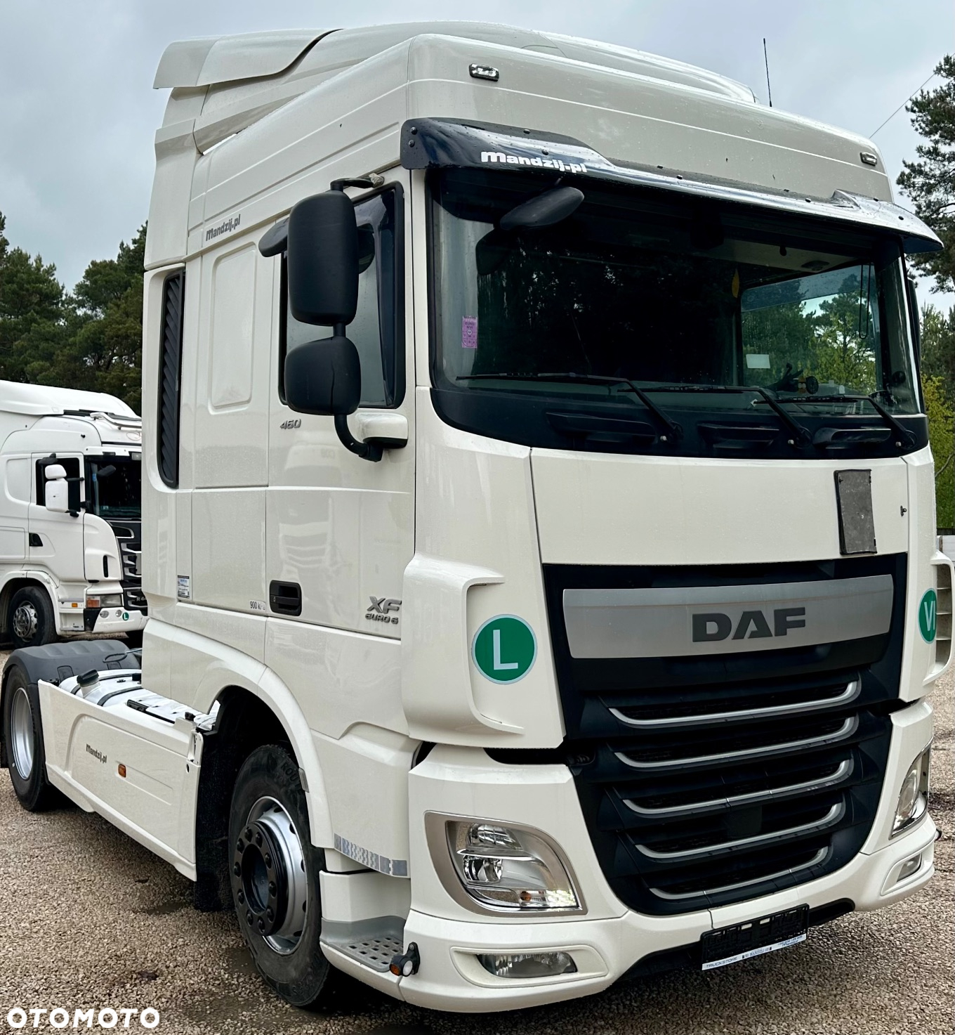 DAF XF460 SPACE CAB AUTOMAT STANDKLIMA FULLSPOJLERY XENON LED LONGCHASIS 2xALUTANK SKÓRA LODÓWKA WEBASTO 912000km FULLSERWIS DAF EURO 6 2016r IGŁA - 4