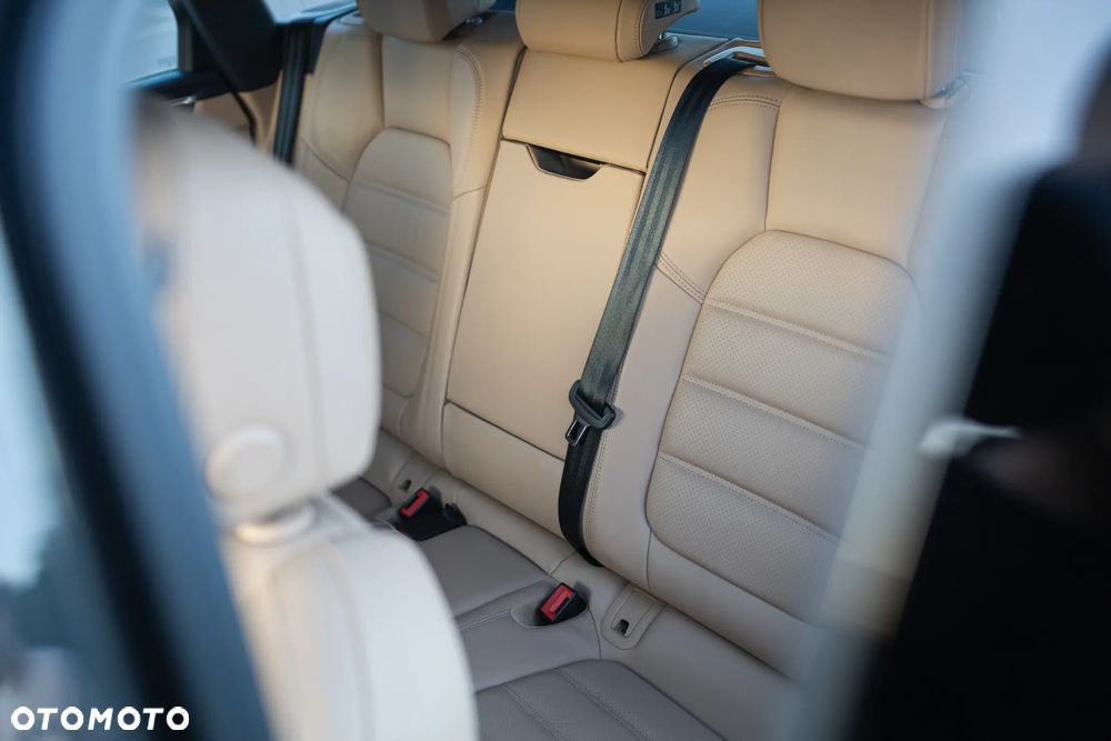 Porsche Macan T - 23