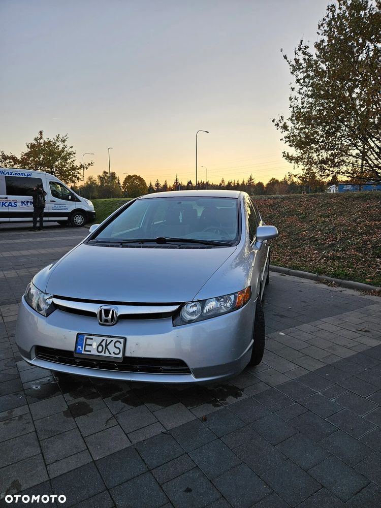 Honda Civic 1.8 Comfort - 2